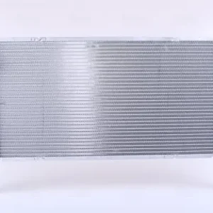 Ograniczona ilość Chłodnica, układ chłodzenia silnika NISSENS 636004