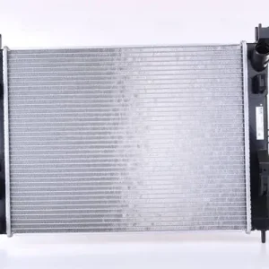 Bestseller Chłodnica, układ chłodzenia silnika NISSENS 637627